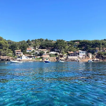 Apartment Carbau Maisonnette Pour 8 Personnes Dans Privee Avec Piscine A Carqueiranne