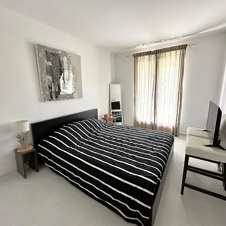 דירה Carbau Maisonnette Pour 8 Personnes Dans Privee Avec Piscine A קרקראן